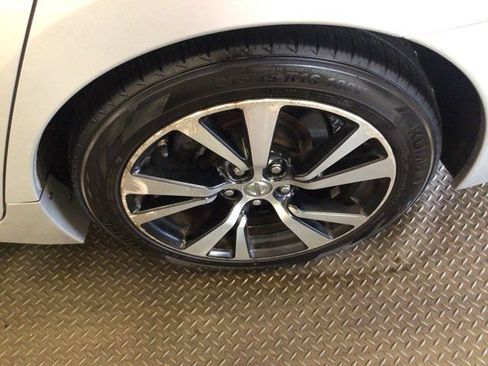 Used 2018 Nissan Maxima 3.5 SV FWD image 30