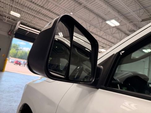 Used 2018 RAM 1500 Sport AWD/4WD image 18