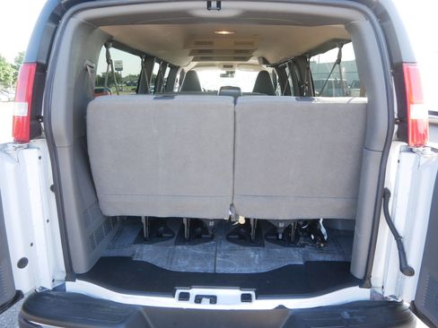 Used 2024 Chevrolet Express 3500 LT w/ LT Preferred Equipment Group RWD image 19