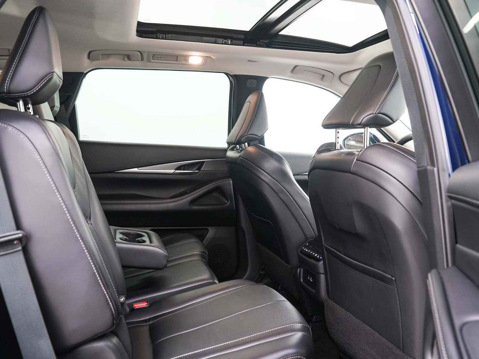 Used 2025 INFINITI QX60 Luxe AWD/4WD image 14