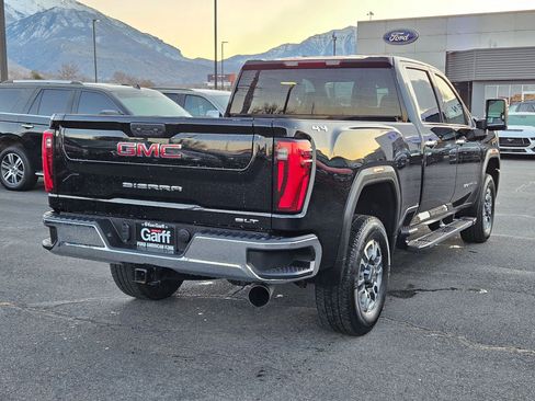 Used 2024 GMC Sierra 3500 SLT image 3
