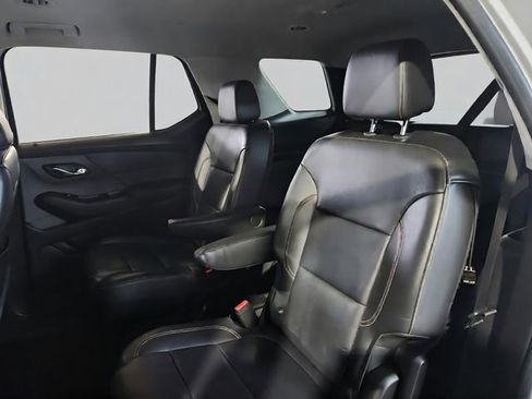 Used 2019 Chevrolet Traverse LT w/ LT Premium Package AWD/4WD image 19