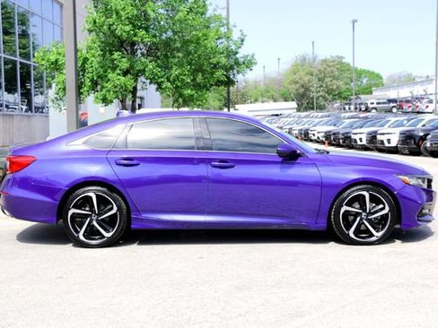 Used 2019 Honda Accord Sport image 4