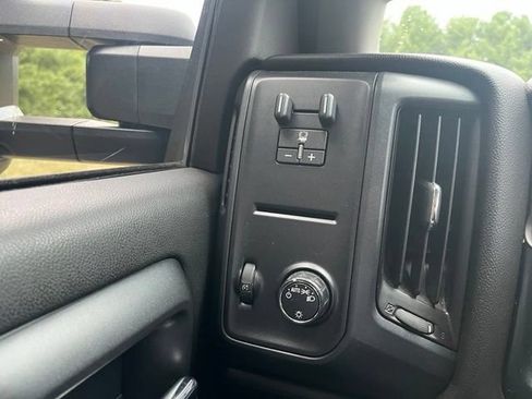 Used 2015 Chevrolet Silverado 3500 W/T AWD/4WD image 16
