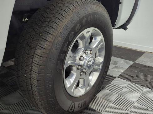 Used 2025 RAM 2500 Big Horn AWD/4WD image 31