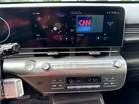 Certified 2025 Hyundai Kona Limited FWD image 24
