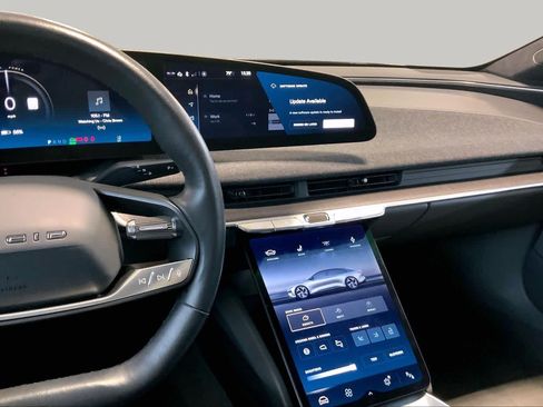 Used 2025 Lucid Air Touring AWD/4WD image 6