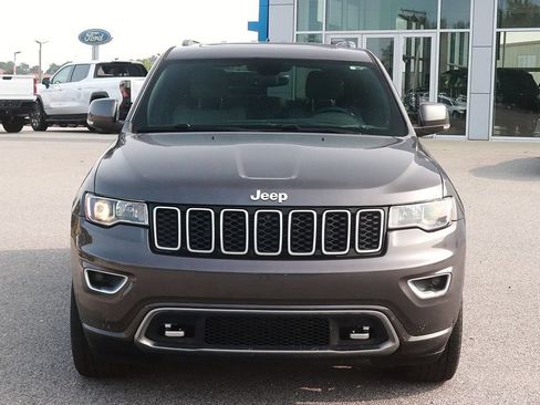 Used 2018 Jeep Grand Cherokee Limited AWD/4WD image 2