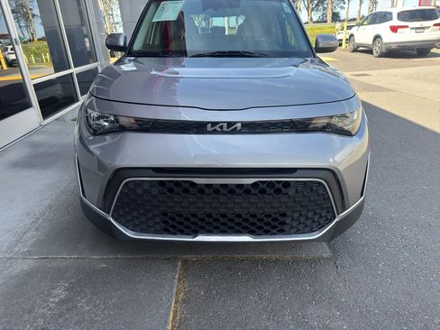 Used 2023 Kia Soul LX FWD image 23