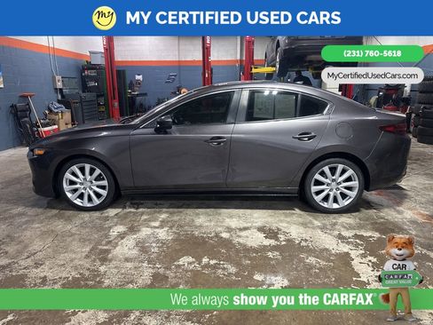 Used 2019 MAZDA MAZDA3 Preferred image 8