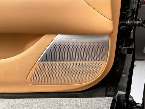 Used 2024 Genesis G90 3.5T image 36