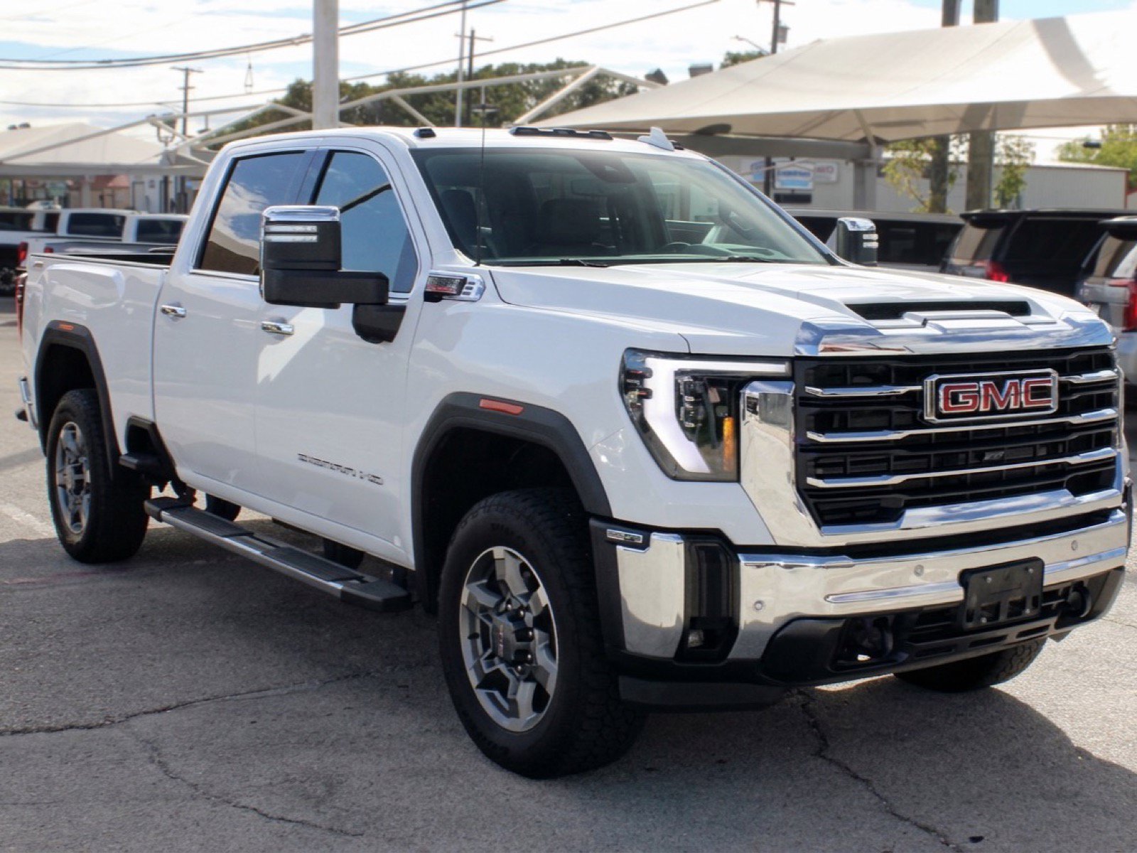Used 2026 GMC Sierra 2500 SLT w/ SLT Convenience Package AWD/4WD image 2