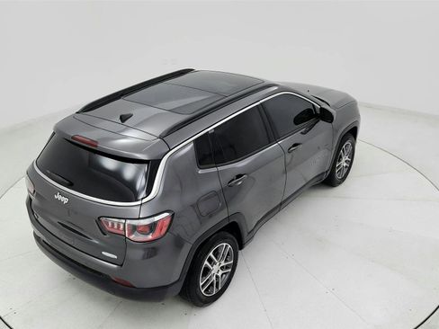 Used 2020 Jeep Compass Latitude image 17