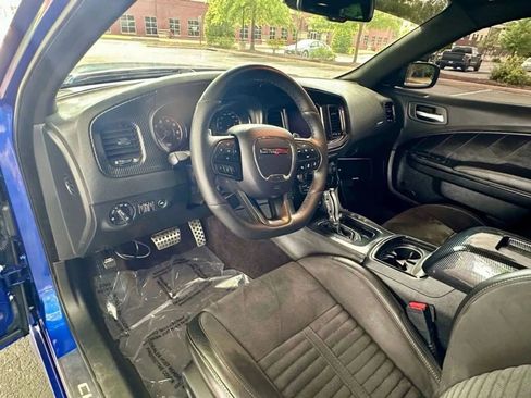 Used 2018 Dodge Charger R/T RWD image 8
