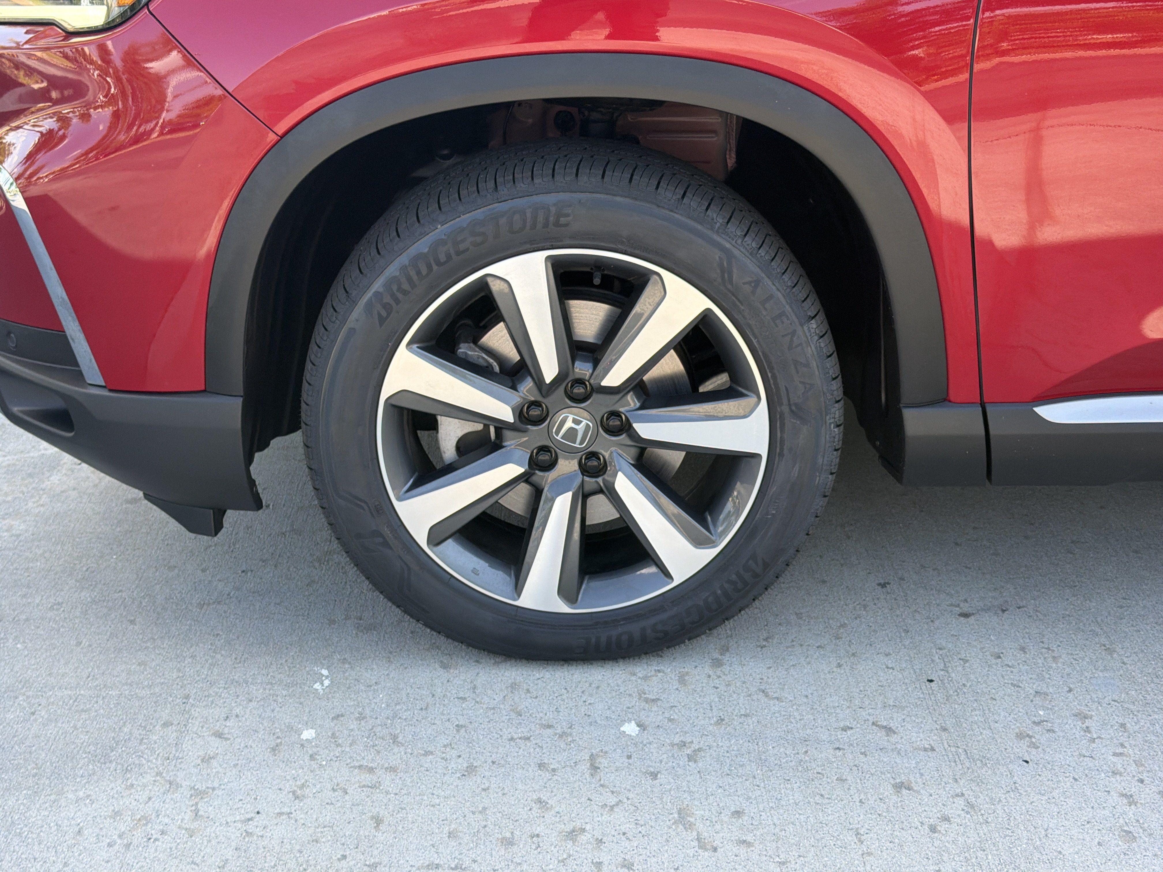 Used 2024 Honda Pilot Elite image 32