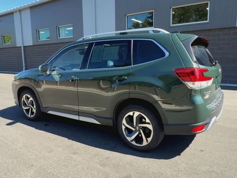 Used 2023 Subaru Forester Touring AWD/4WD image 6