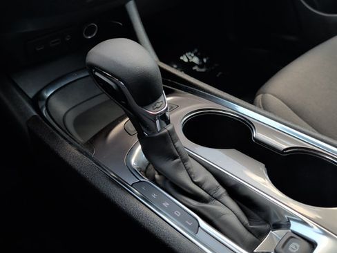 Used 2024 Chevrolet Malibu LT FWD image 15