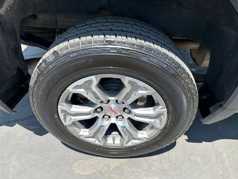 Certified 2024 GMC Sierra 1500 SLT AWD/4WD image 9