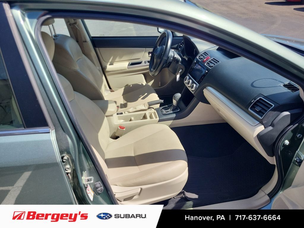 Used 2016 Subaru Impreza 2.0i Limited w/ Popular Package #2 AWD/4WD image 11