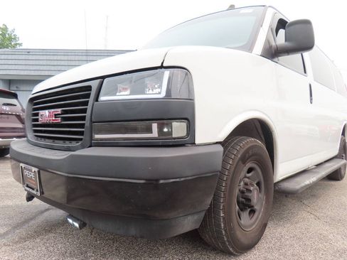 Used 2019 GMC Savana 2500 w/ Driver Convenience Package RWD image 29