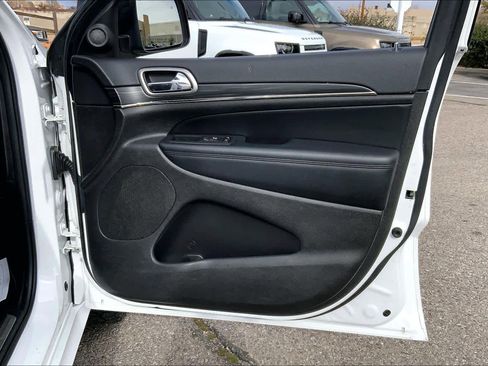 Used 2020 Jeep Grand Cherokee Limited X image 21