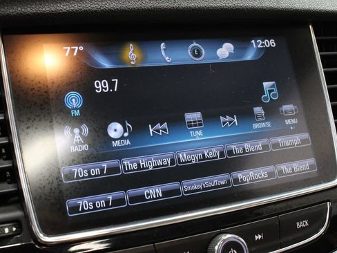Used 2018 Buick Encore Essence w/ Experience Buick Package FWD image 2