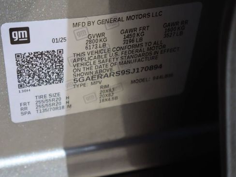 Used 2025 Buick Enclave Preferred FWD image 30