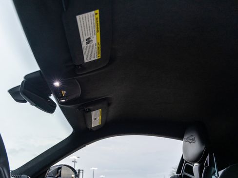 Used 2025 Porsche 718 Cayman GT4 RS image 33