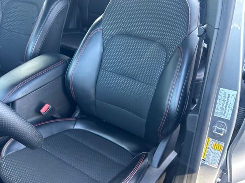 Used 2024 Ford Escape ST-Line w/ Tech Pack #1 FWD image 5