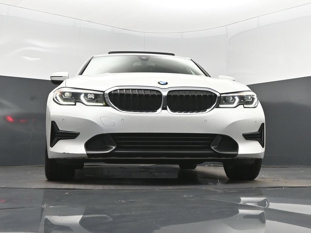 Used 2020 BMW 330i Sedan w/ Executive Package RWD image 45