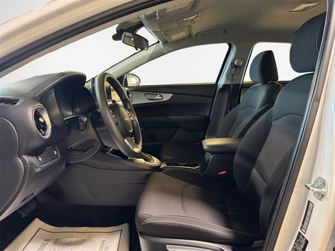 Certified 2023 Kia Forte LXS image 12