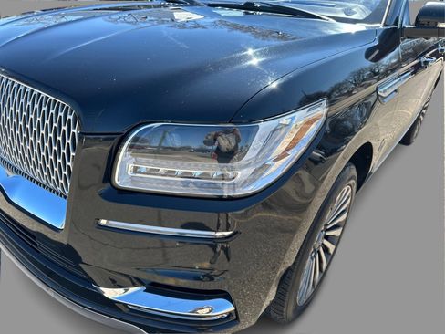 Used 2019 Lincoln Navigator Reserve AWD/4WD image 39