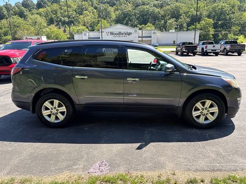 Used 2014 Chevrolet Traverse LT AWD/4WD image 6