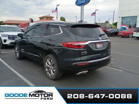 Used 2018 Buick Enclave Avenir w/ Avenir Technology Package AWD/4WD image 2