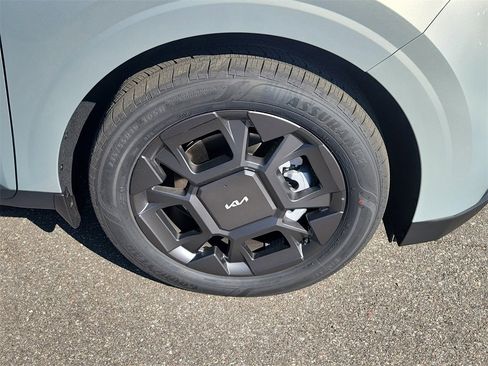 New 2026 Kia Carnival EX image 41