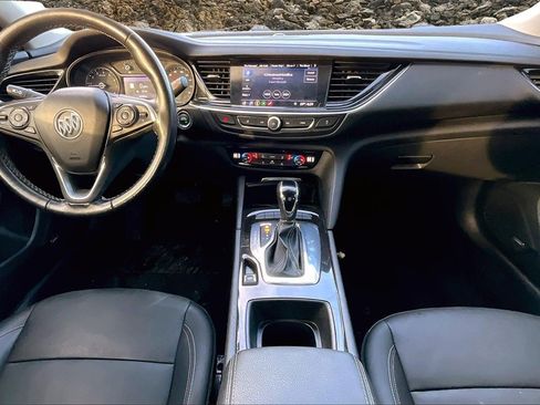 Used 2019 Buick Regal Essence w/ Sights and Sounds Package image 14