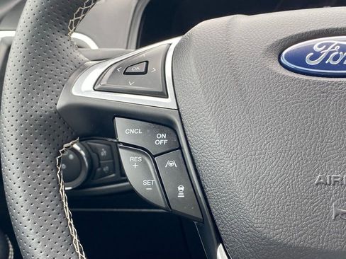 Used 2024 Ford Edge ST w/ Equipment Group 401A image 21