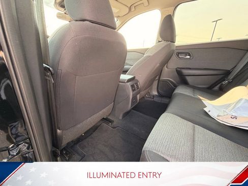 Used 2023 Nissan Rogue SV FWD image 13