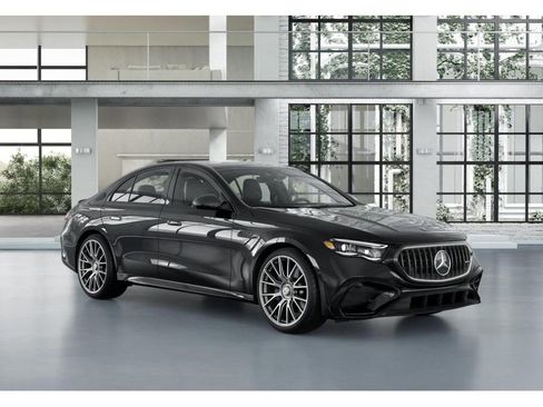 New 2026 Mercedes-Benz E 53 AMG e 4MATIC Sedan image 11