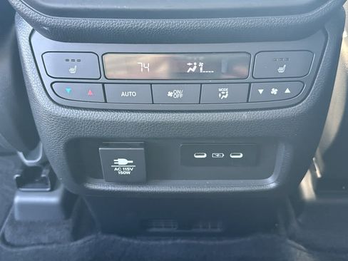 Used 2025 Honda Pilot Elite image 29