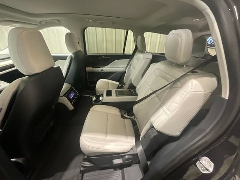 Used 2026 Lincoln Aviator Reserve w/ Illumination Package RWD image 11