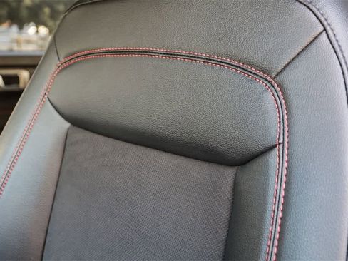 New 2023 Ford Explorer ST-Line w/ Class IV Trailer Tow Package image 25