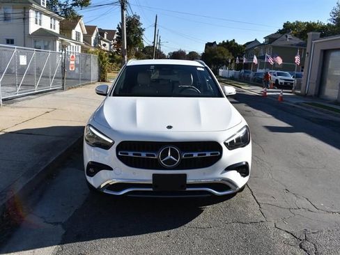 Used 2025 Mercedes-Benz GLA 250 image 3