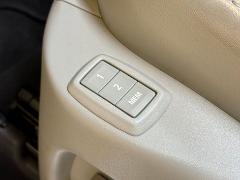 Used 2015 Cadillac SRX Performance w/ Driver Awareness Package image 17