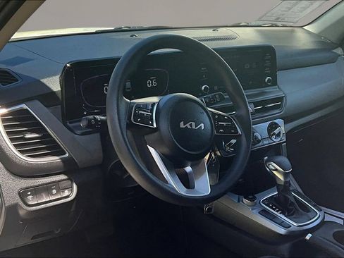 Certified 2024 Kia Seltos LX AWD/4WD image 14