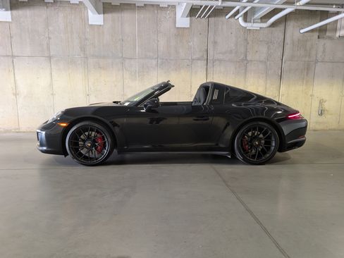 Certified 2019 Porsche 911 Targa 4 GTS AWD/4WD image 2