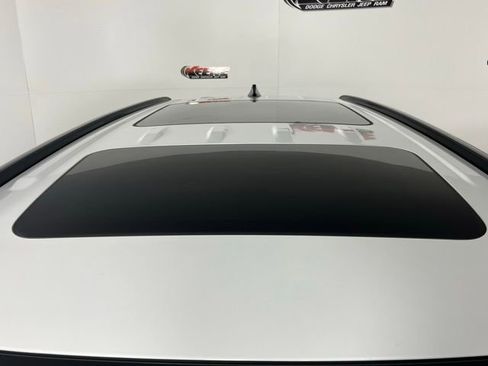 Used 2024 Hyundai Palisade Calligraphy image 8