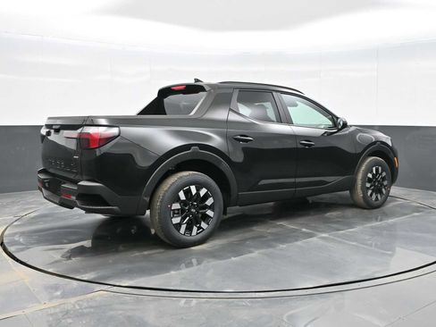 Certified 2025 Hyundai Santa Cruz SEL image 8