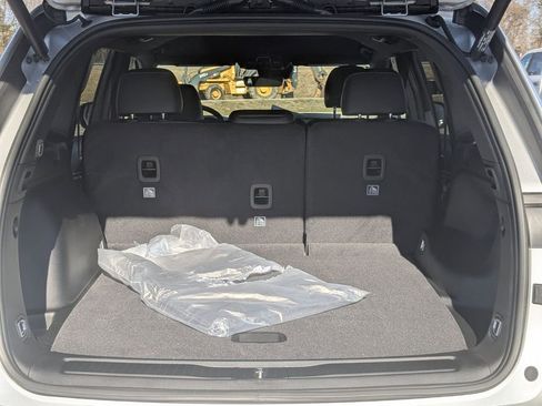 New 2026 Jeep Grand Cherokee Altitude AWD/4WD image 29