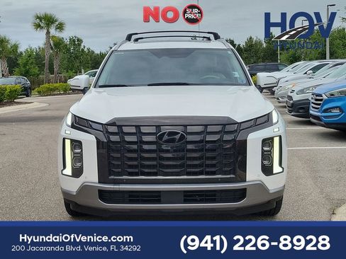 Used 2024 Hyundai Palisade Limited FWD image 3